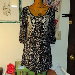 Xhilaration tunic